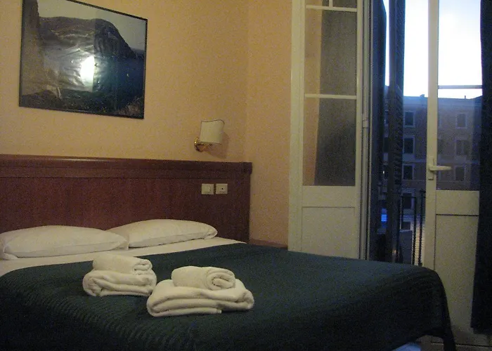 Alex Place Roma